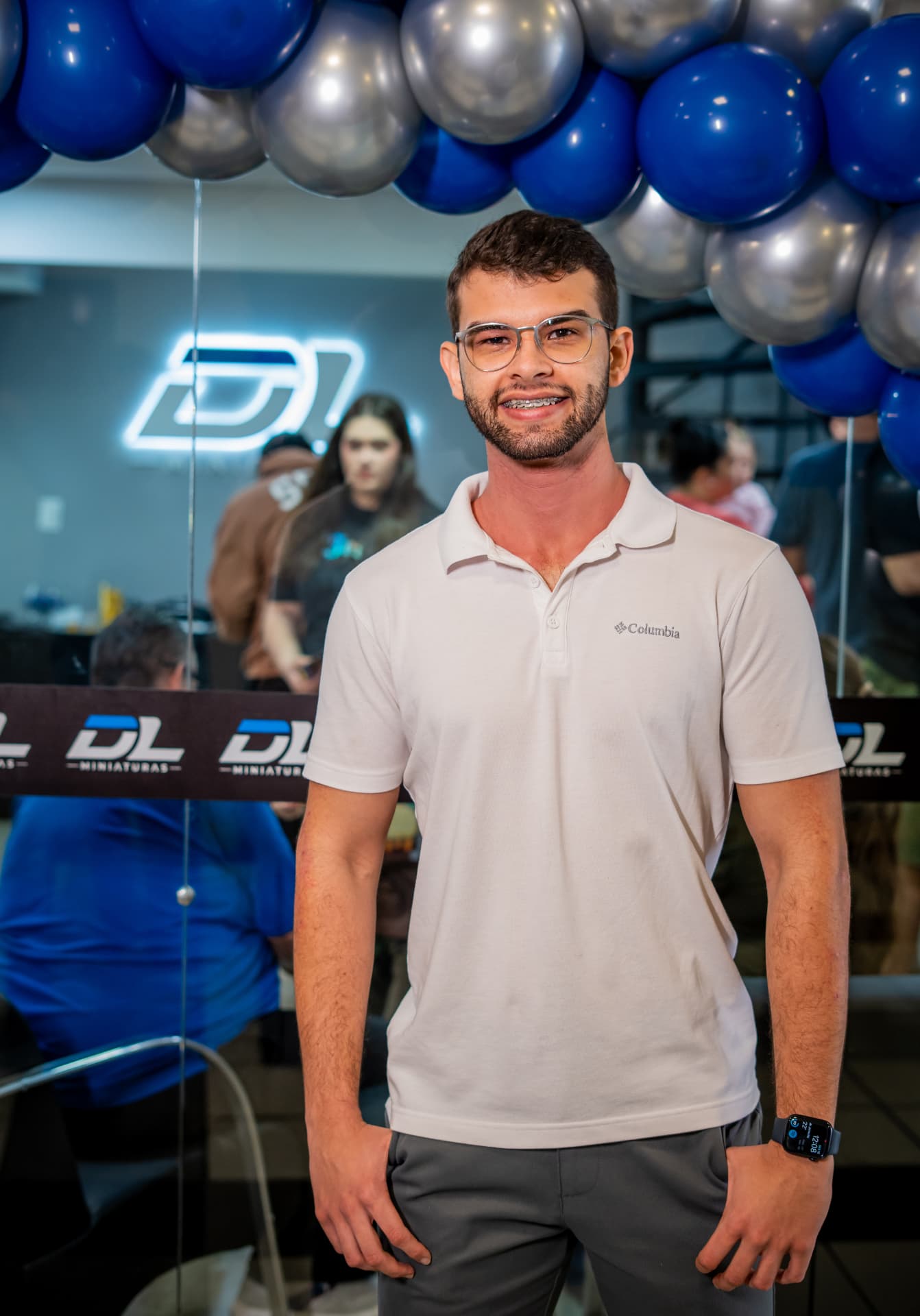 Representante da DL Miniaturas na loja